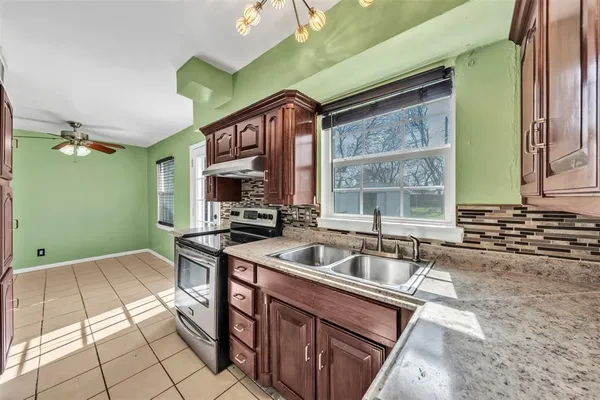 $200,000 | 1112 East Mitchell Street, Arlington, TX 76010