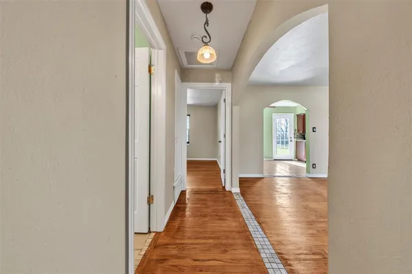 $200,000 | 1112 East Mitchell Street, Arlington, TX 76010