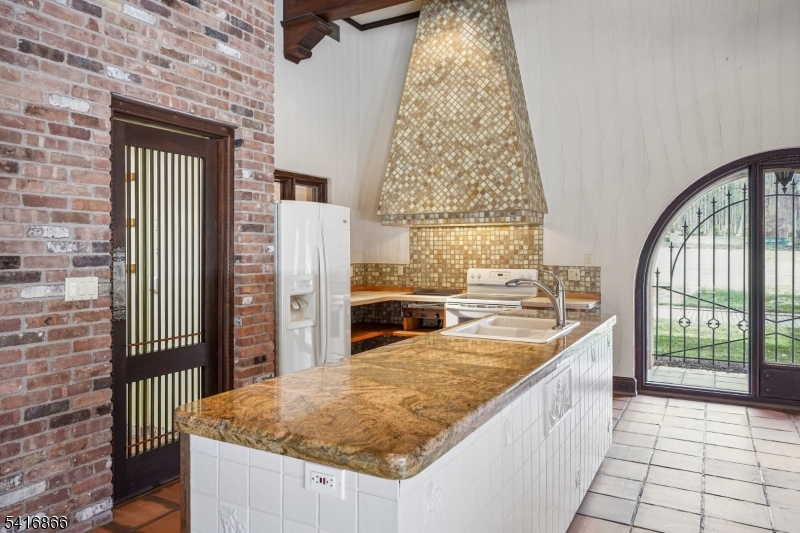 9 Jonathan Smith Road Morristown, NJ 07960 - Photo 14 of 50