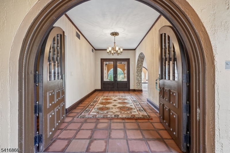 9 Jonathan Smith Road Morristown, NJ 07960 - Photo 4 of 50