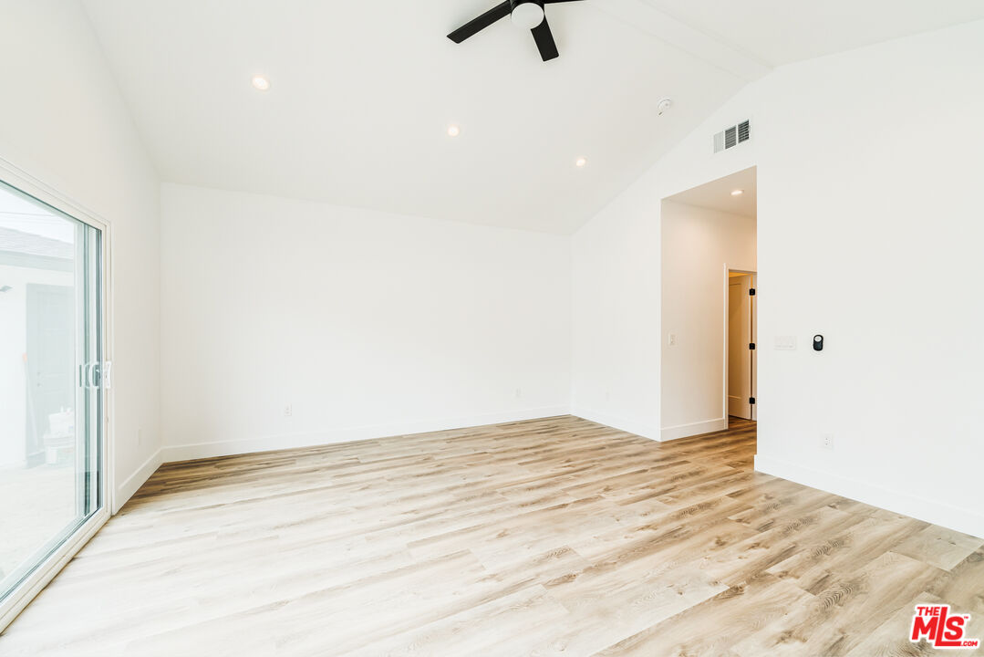 4574 Shadeway Road Lakewood, CA 90713 - Photo 20 of 25 Gallery Image 20