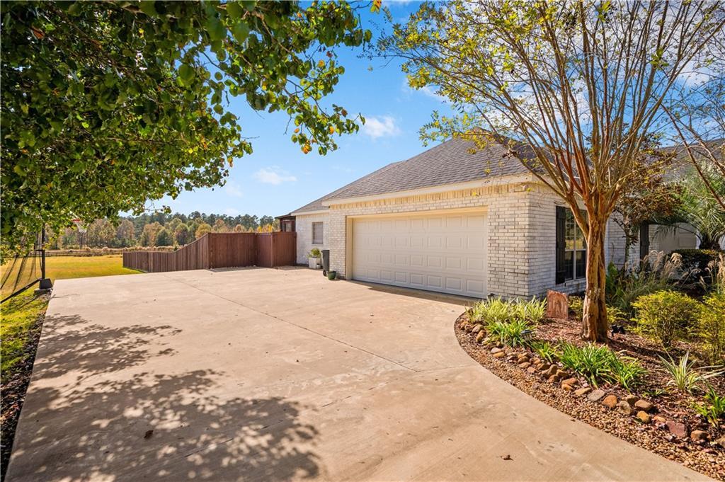 39 Bass Road Pineville, LA 71360 - Photo 4 of 43 Gallery Image 4
