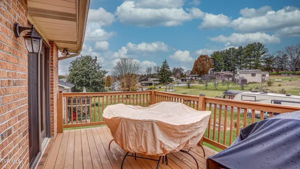 $289,900 | 415 Heritage Drive, Bristol, VA 24201