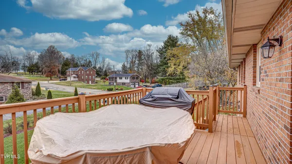 $289,900 | 415 Heritage Drive, Bristol, VA 24201