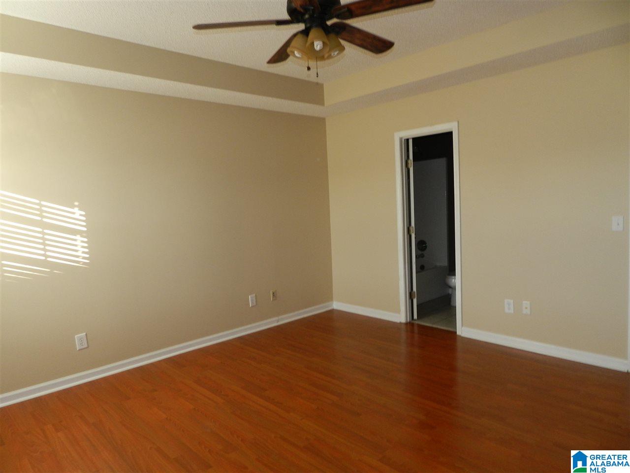181 Stonecliff Circle Pelham, AL 35124 - Photo 7 of 13