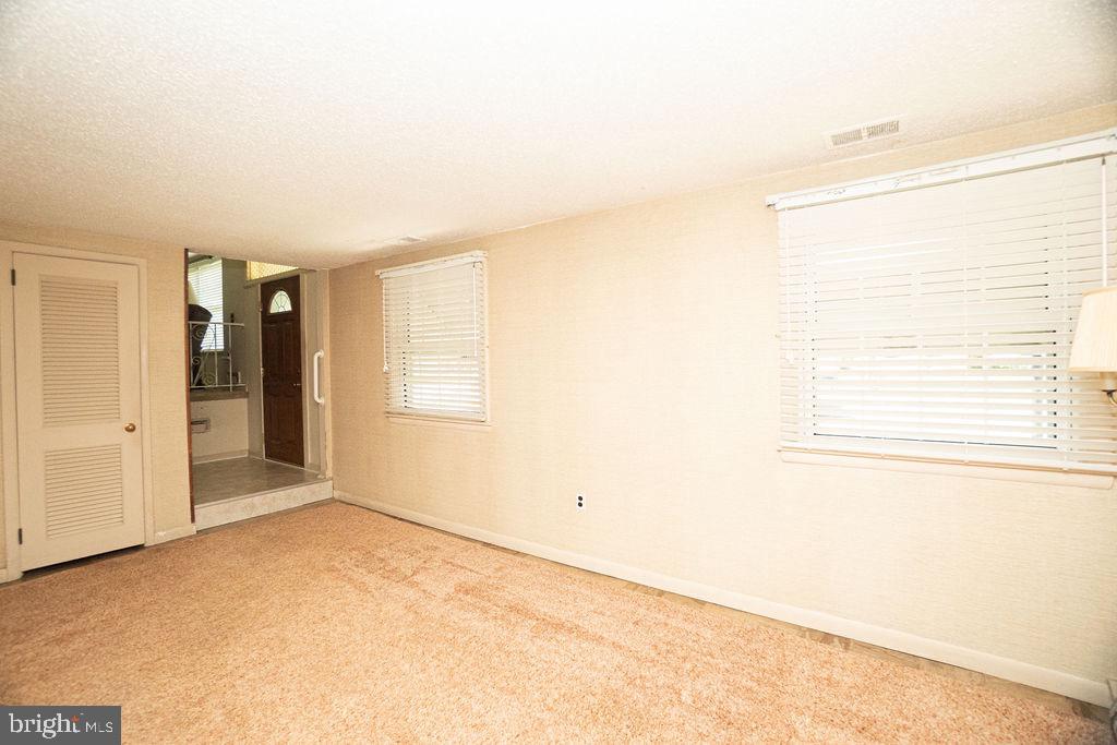 125 Meadowlark Road Stratford, NJ 08084 - Photo 13 of 40 Gallery Image 13