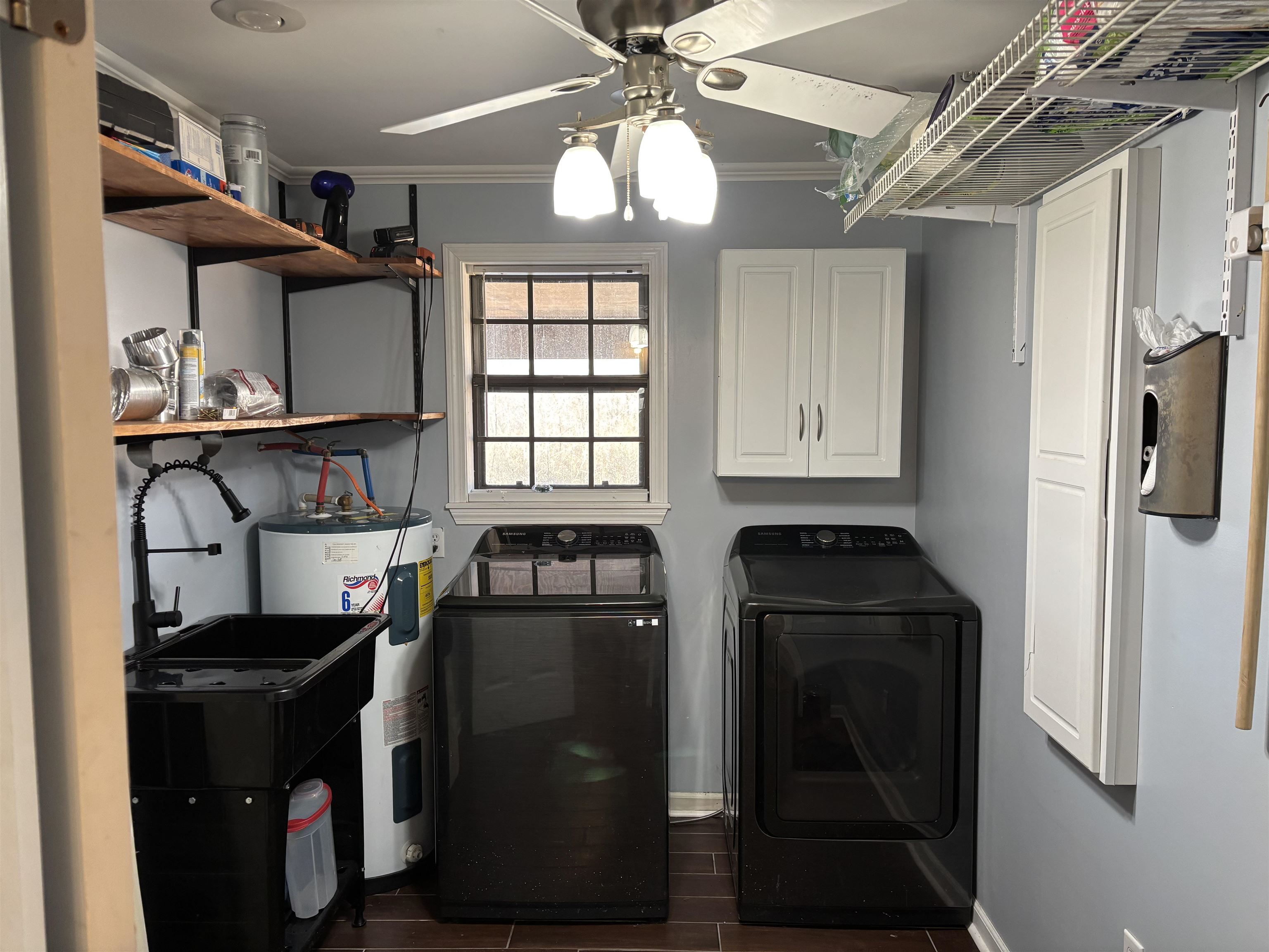 2 Cr 198 Road Iuka, MS 38852 - Photo 23 of 24 a kitchen with stainless steel appliances granite countertop a refrigerator and a stove