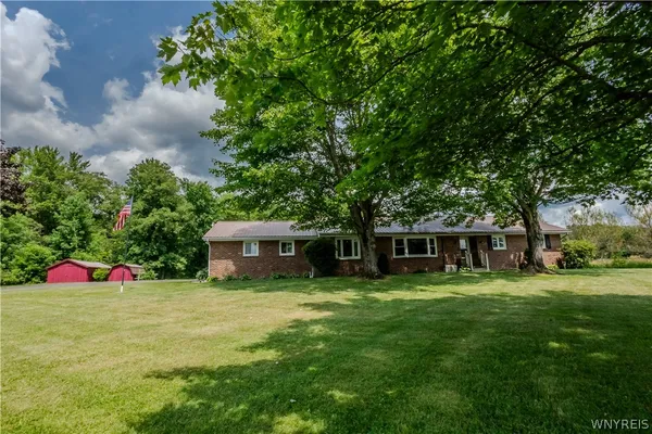 $324,900 | 2702 Brown Street, Collins, NY 14034