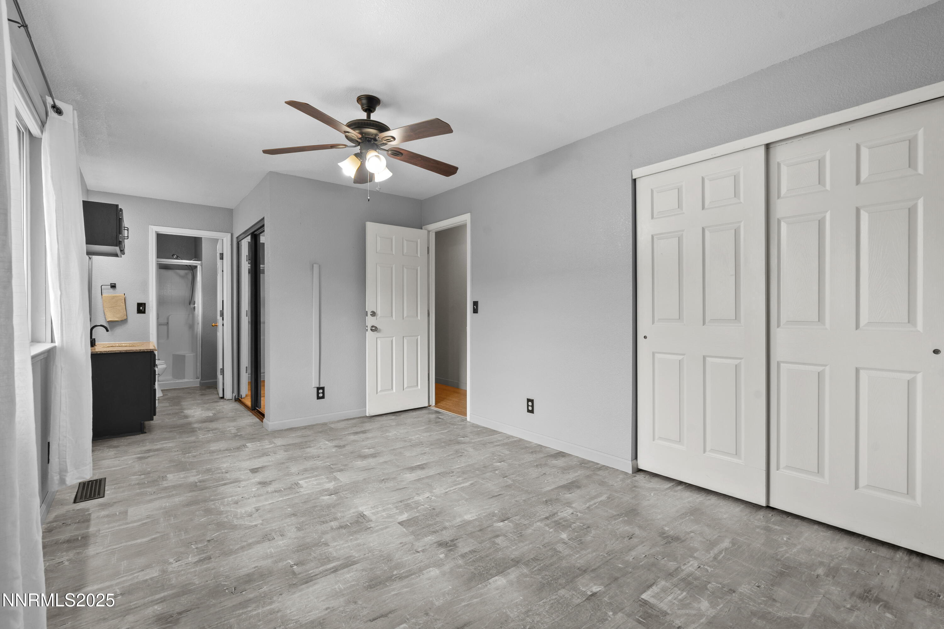 997 Ridgeview Drive Carson City, NV 89705 - Photo 24 of 32 a view of an empty room