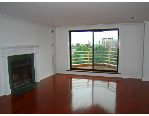 390 Commonwealth Avenue, Unit 710 Boston, MA 02215 - Photo 5 of 14 a view of an empty room with a window
