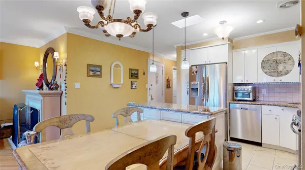 $698,000 | 24026 70th Avenue, Unit 11A | Douglaston