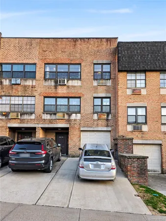 a car parked in front of a building