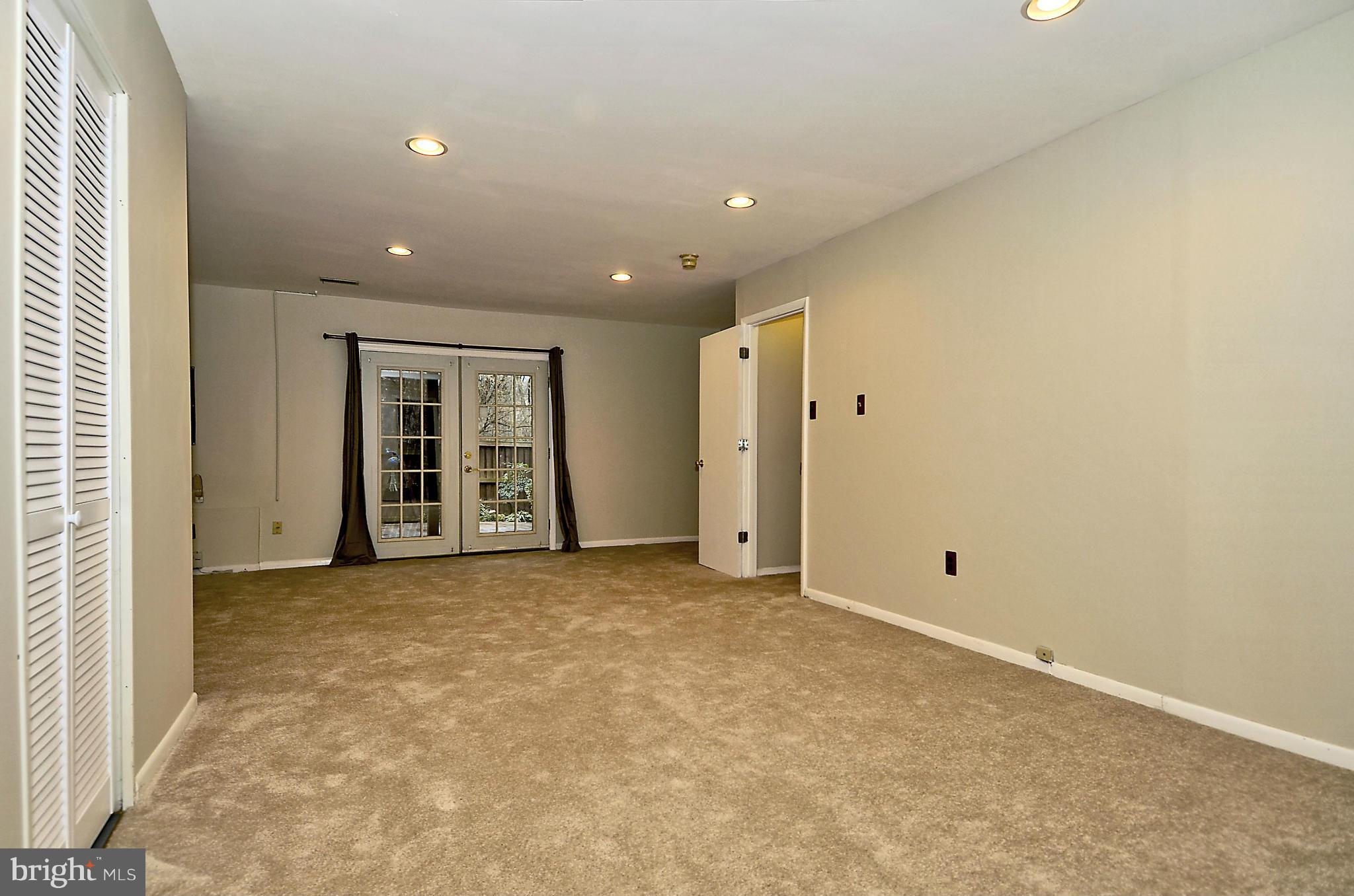 3721 Ferrara Drive Silver Spring, MD 20906 - Photo 17 of 30 Family Room