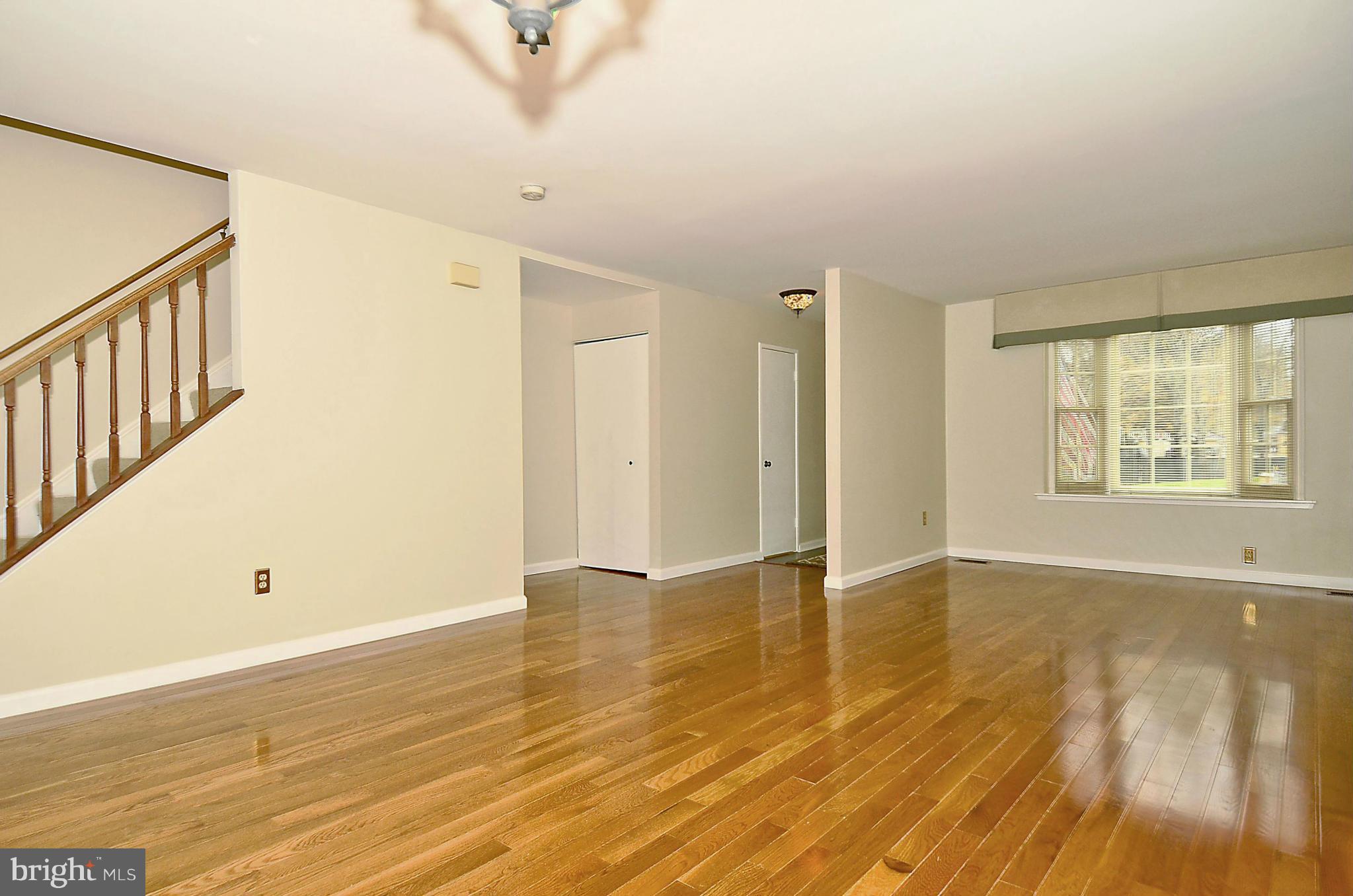 3721 Ferrara Drive Silver Spring, MD 20906 - Photo 4 of 30 Living Room