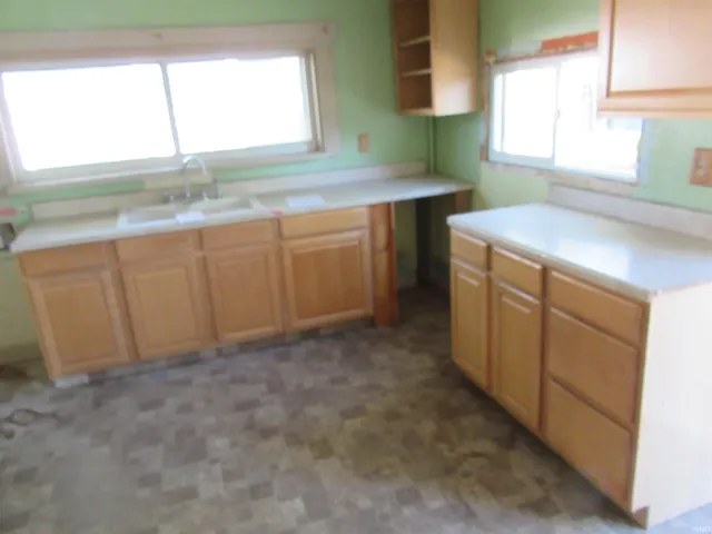 $77,600 | 805 South 17th Street, Elwood, IN 46036