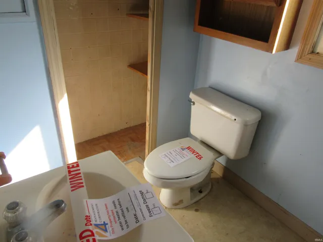 $77,600 | 805 South 17th Street, Elwood, IN 46036