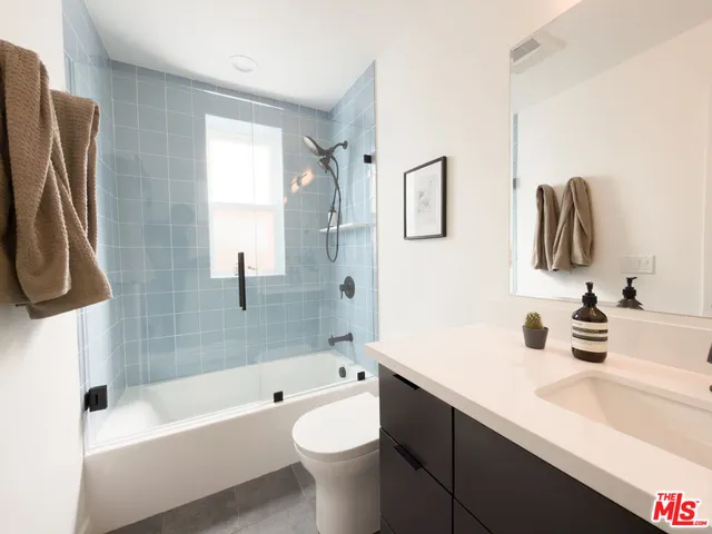 $4,600 | 2220 Aaron Street, Los Angeles, CA 90026