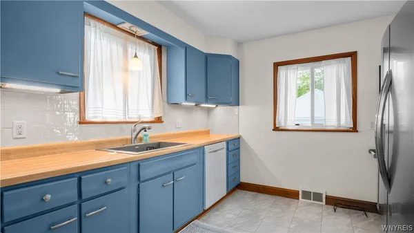 $249,900 | 86 Lasalle Avenue, Tonawanda, NY 14217
