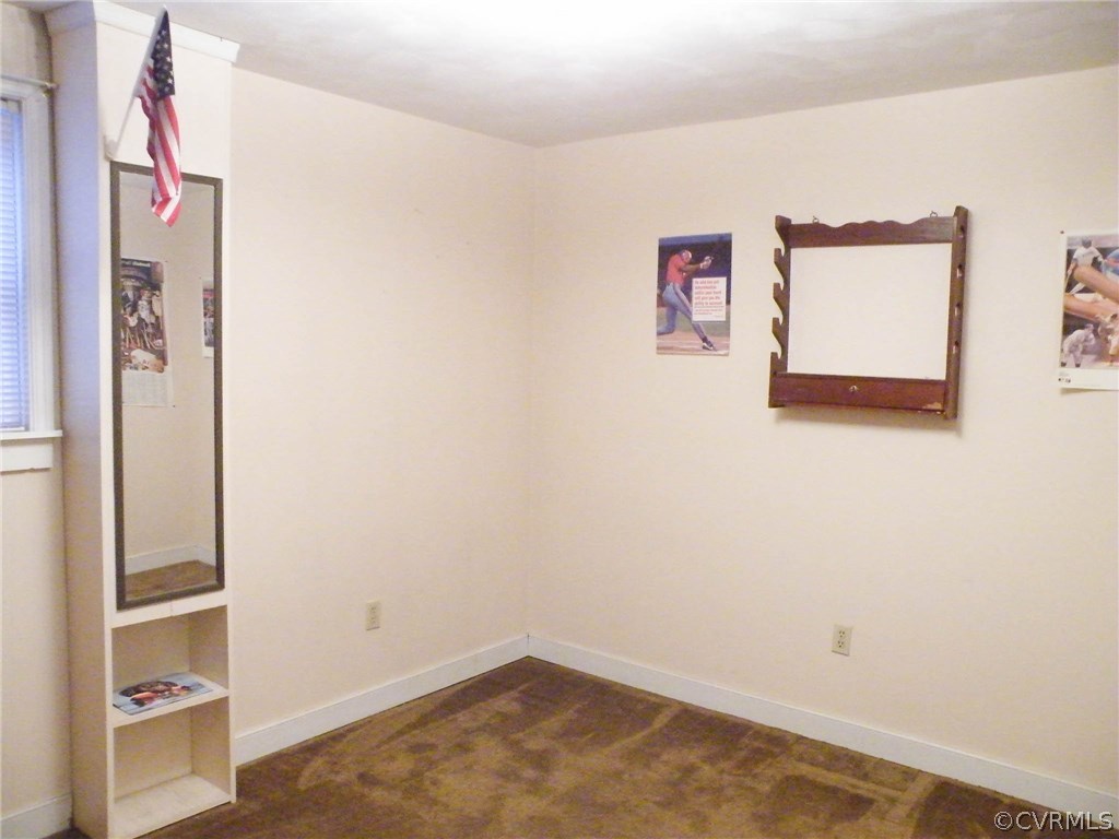 11420 Chalkley Road Chester, VA 23831 - Photo 28 of 43 a view of a hallway with workspace