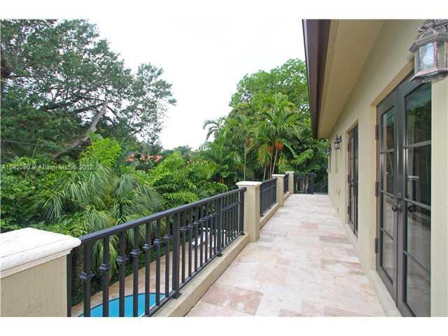 3500 Frantz Road Coconut Grove, FL 33133 - Photo 14 of 19 Gallery Image 14