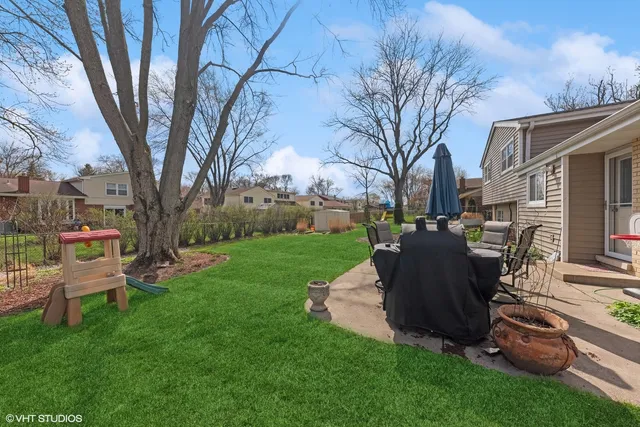 a picture of a wall with a white wall and a picture of a refrigerator
