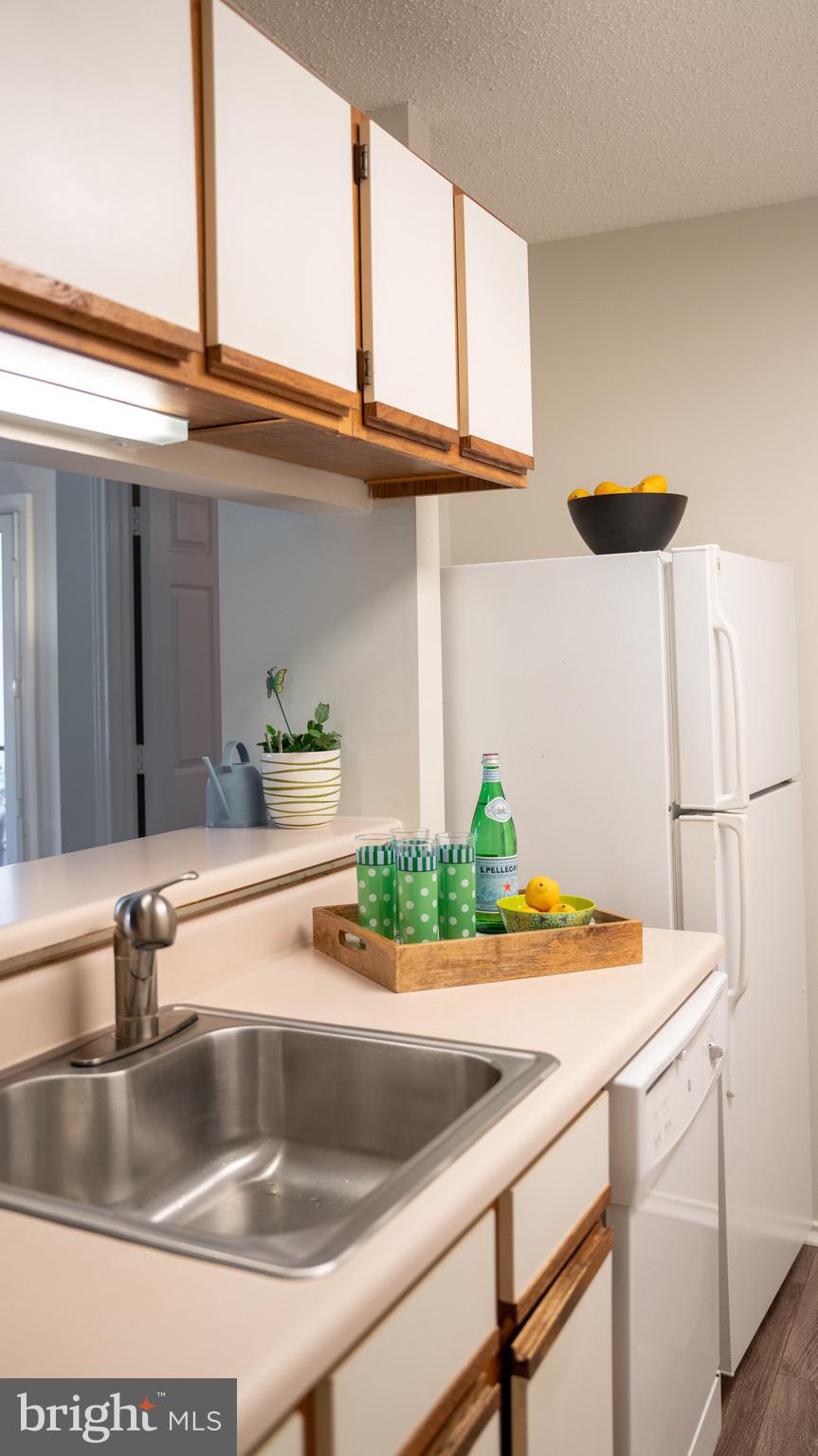 21001 Timber Ridge Terrace, Unit 103 Ashburn, VA 20147 - Photo 22 of 31 Gallery Image 22