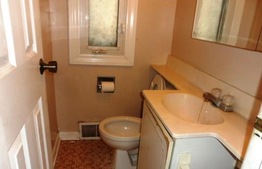 9034 Niles Center Road, Unit B Skokie, IL 60076 - Photo 8 of 9