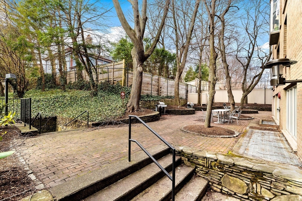 44 Washington Street, Unit 313 Brookline, MA 02445 - Photo 8 of 11