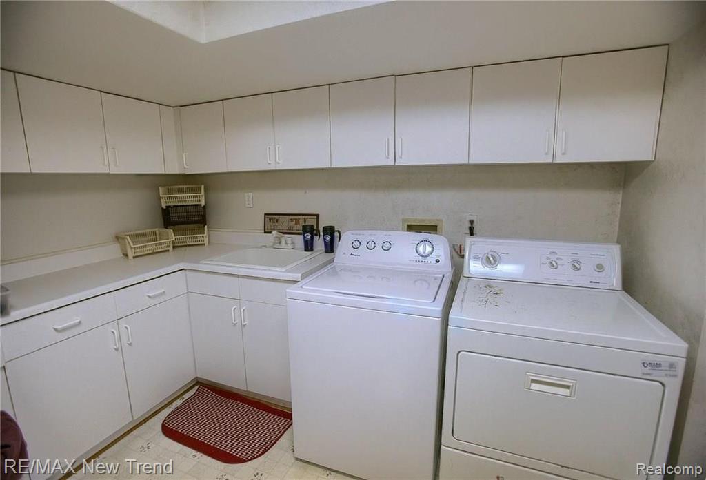 36307 West Lyman Road Farmington Hills, MI 48331 - Photo 30 of 33