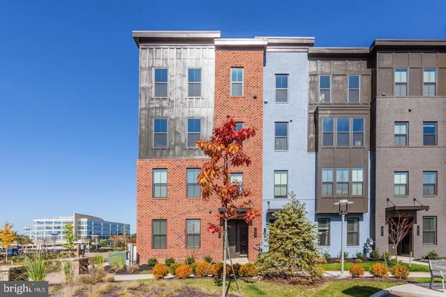 $3,750 | 12923 Sunrise Ridge Alley, Herndon, VA 20171