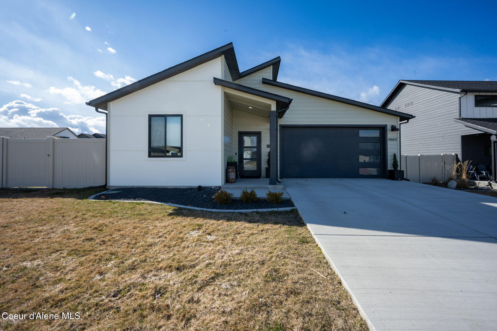 6663 West Portrush Drive Rathdrum, ID 83858 - Photo 2 of 29 3-web-or-mls-DSC_7921