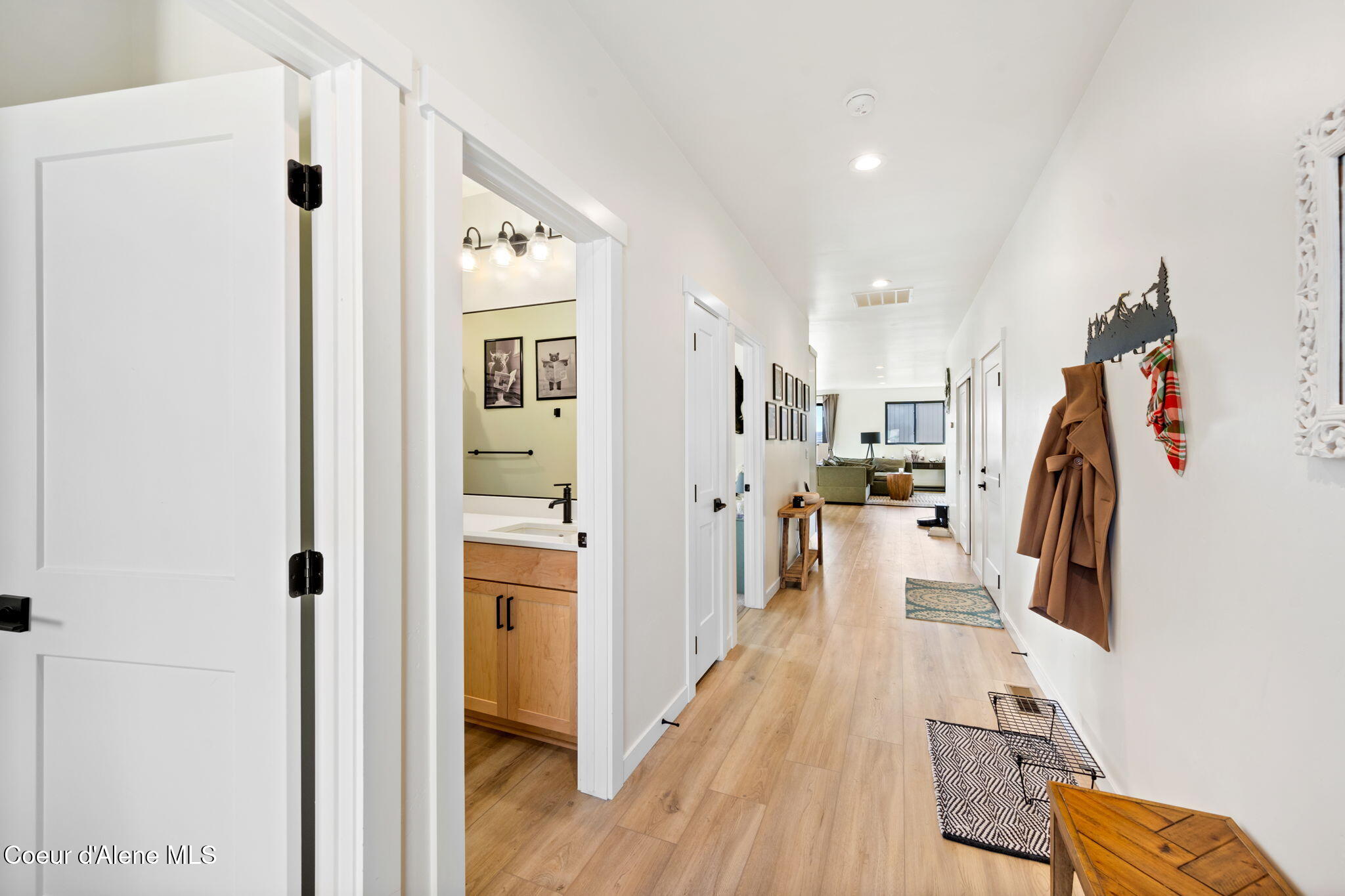 6663 West Portrush Drive Rathdrum, ID 83858 - Photo 7 of 29 7-web-or-mls-DSC_7971