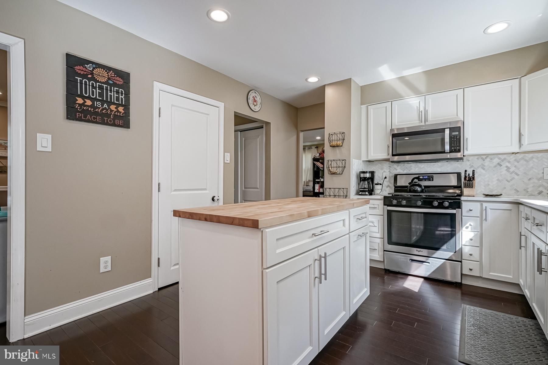 606 New York Road Glassboro, NJ 08028 - Photo 4 of 35