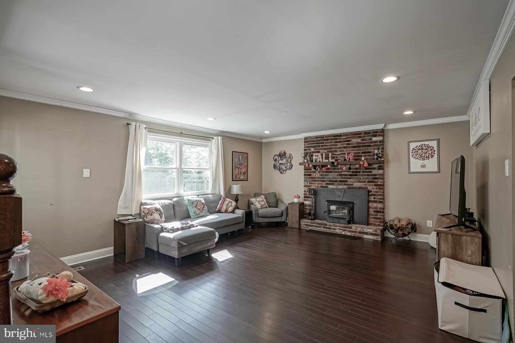 606 New York Road Glassboro, NJ 08028 - Photo 7 of 35