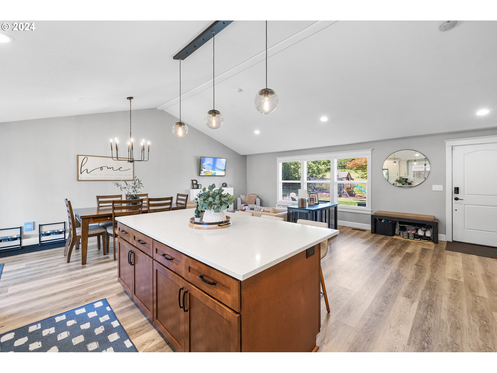 20515 South Leland Road Oregon City, OR 97045 - Photo 3 of 25 Gallery Image 3