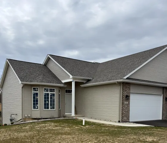 $394,500 | 413 Coventry Road, Battle Creek, MI 49015