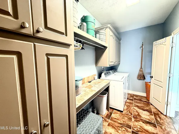 $385,000 | 103 Oak Meadows Drive, Clinton, MS 39056