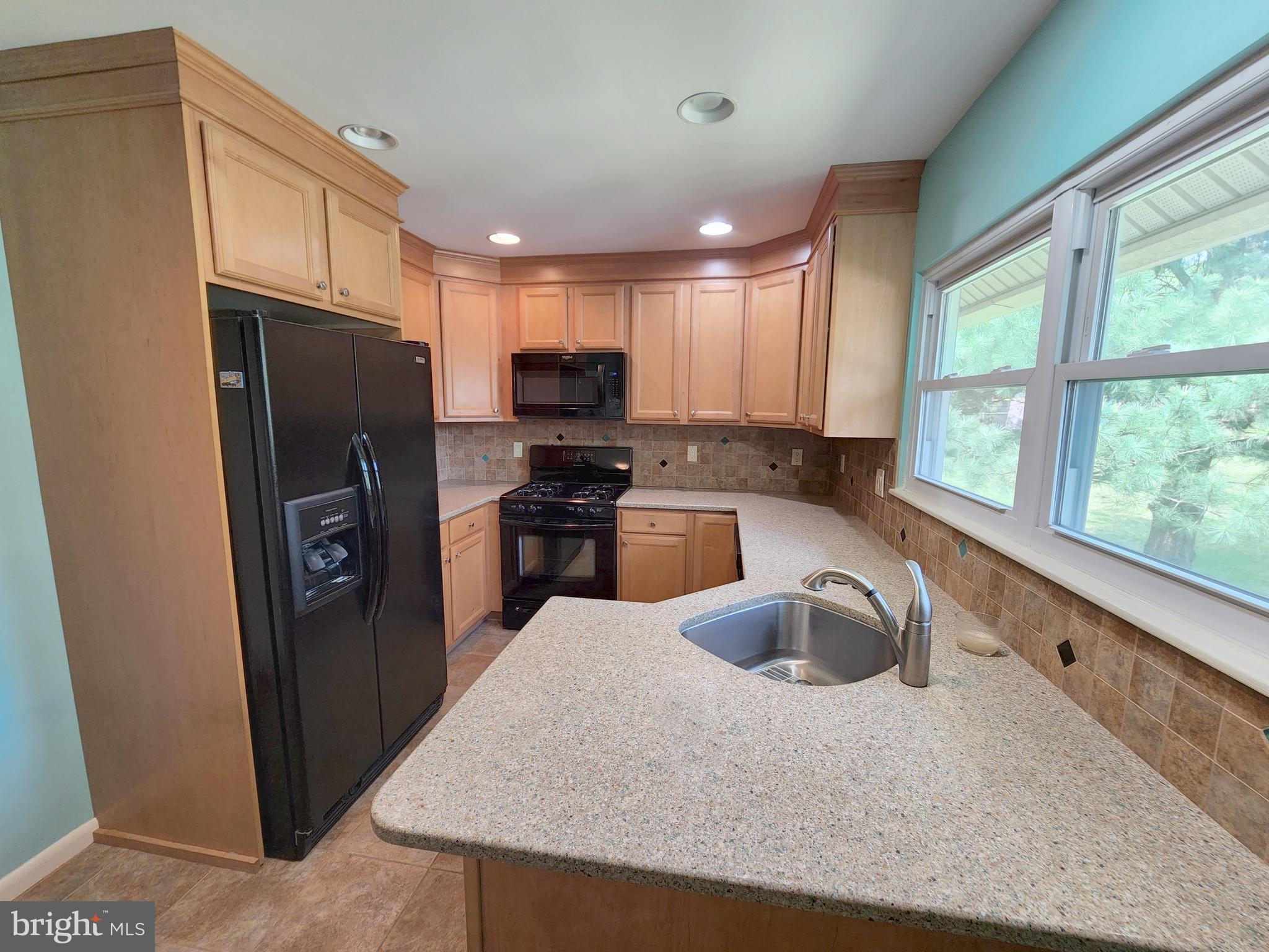 6 Chatham Road Gibbsboro, NJ 08026 - Photo 3 of 22