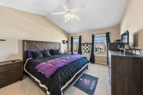 $499,000 | 543 Sparrow Court, Lindenhurst, IL 60046