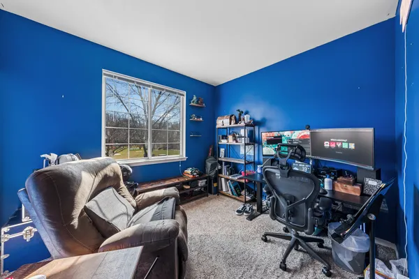 $499,000 | 543 Sparrow Court, Lindenhurst, IL 60046