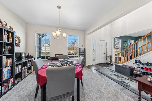 $499,000 | 543 Sparrow Court, Lindenhurst, IL 60046