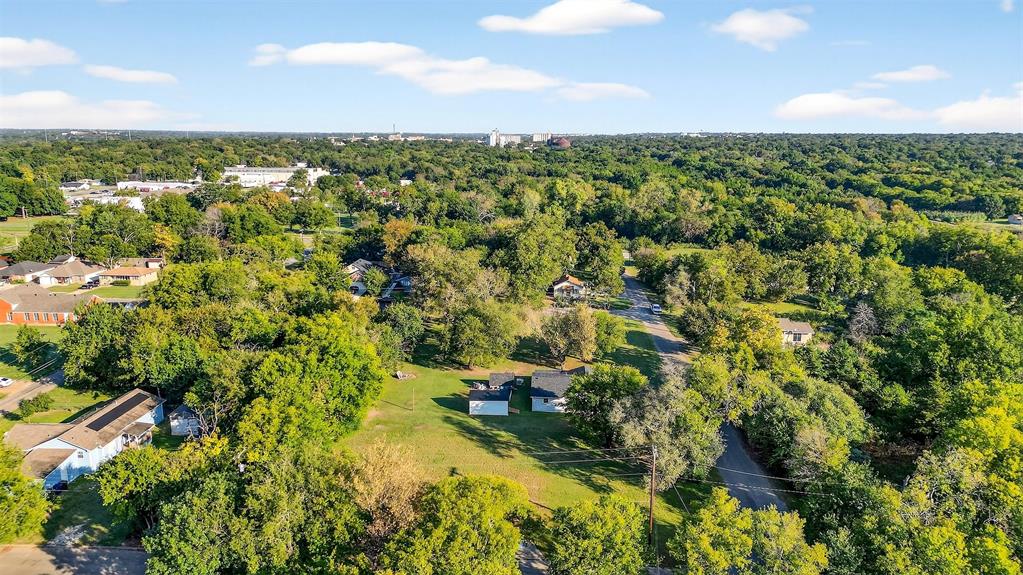 2018 South Inwood Street Sherman, TX 75090 - Photo 13 of 22 a view of a city