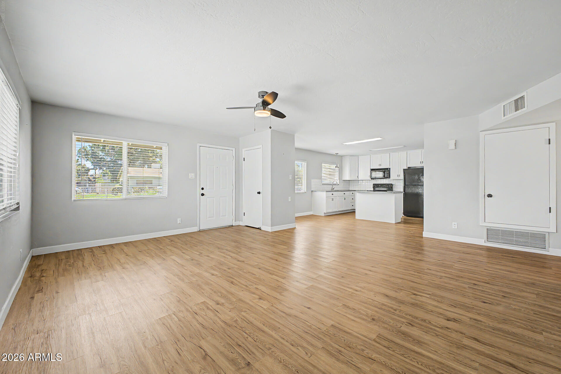 5938 West Ocotillo Road Glendale, AZ 85301 - Photo 6 of 19