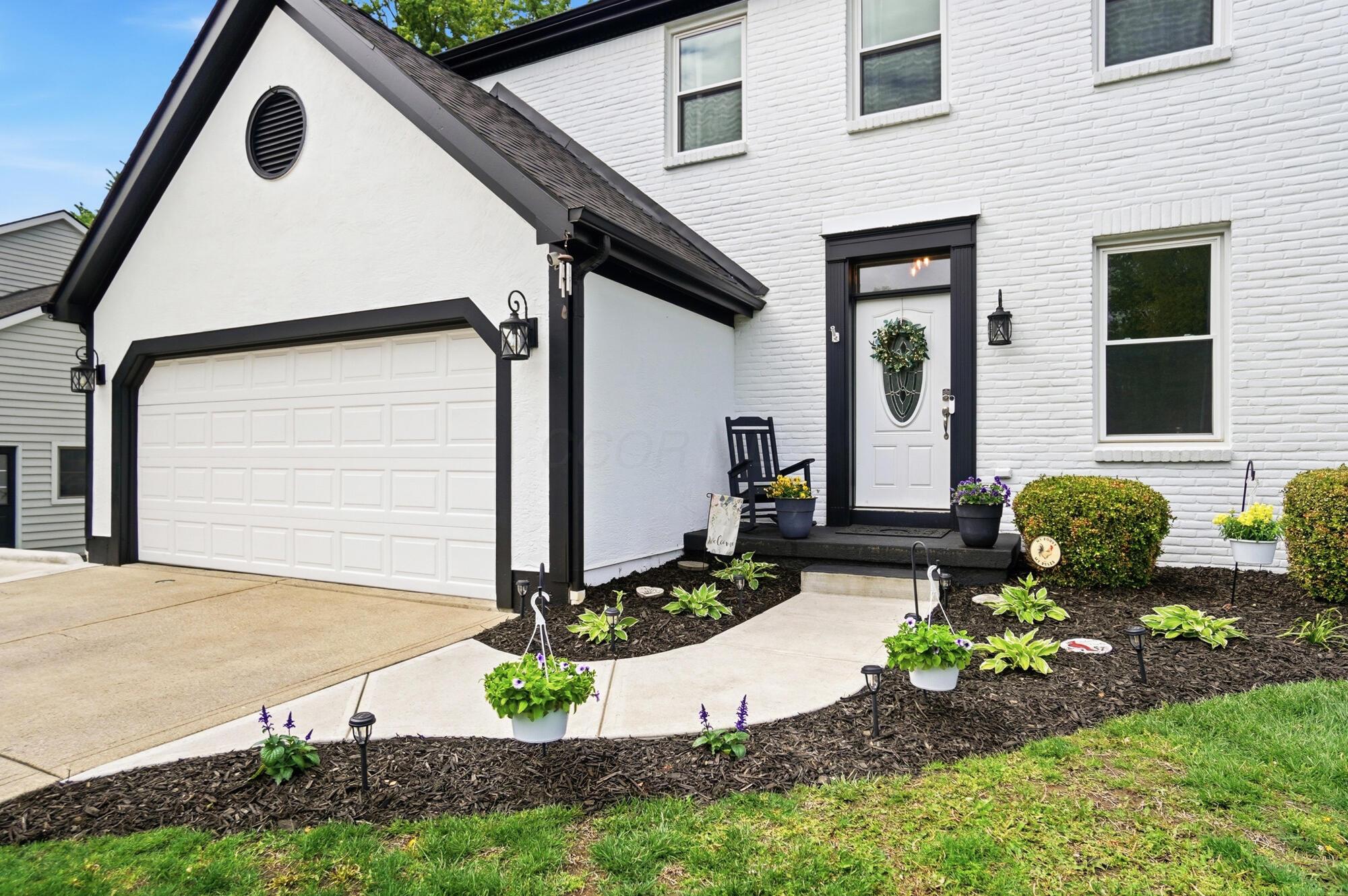 1199 Riva Ridge Boulevard Columbus, OH 43230 - Photo 5 of 95 Great landscaping