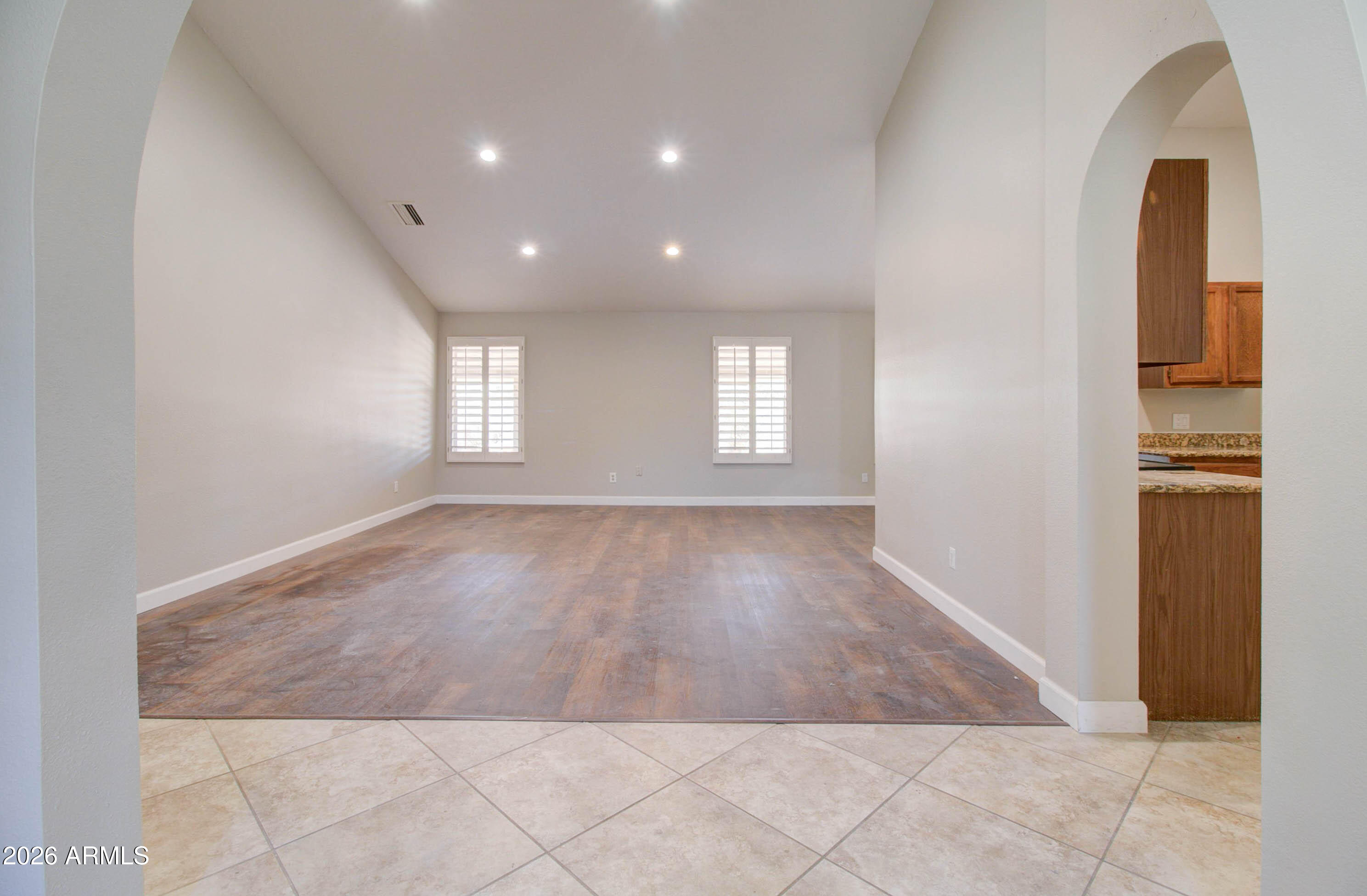 4509 East Pearce Road Phoenix, AZ 85044 - Photo 6 of 56 4509 E Pearce Rd-16