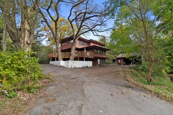 $545,000 | W351-s10308 W351-s10308 Tuohy Road, Eagle, WI 53119