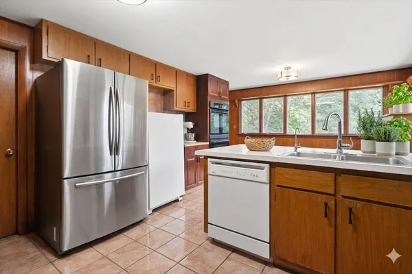 $545,000 | W351-s10308 W351-s10308 Tuohy Road, Eagle, WI 53119