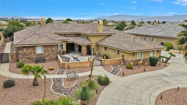 $899,900 | 12935 Galewood Drive, Apple Valley, CA 92308
