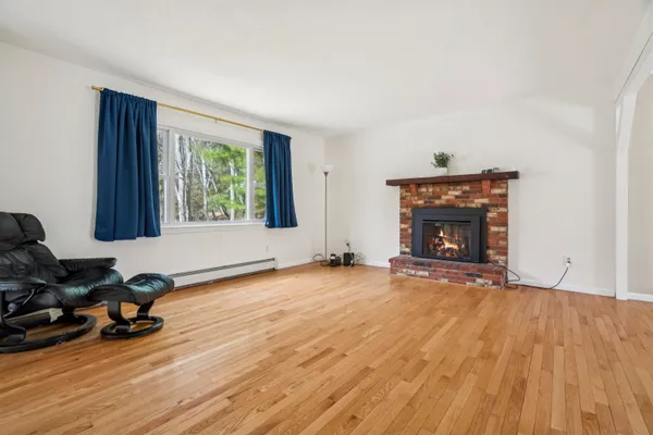$499,999 | 24 Jay Drive, Gilford, NH 03249