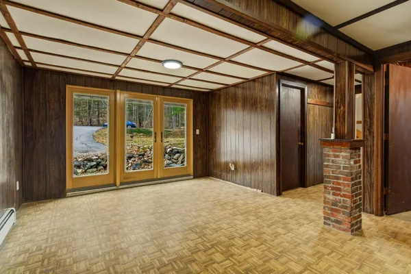 $499,999 | 24 Jay Drive, Gilford, NH 03249